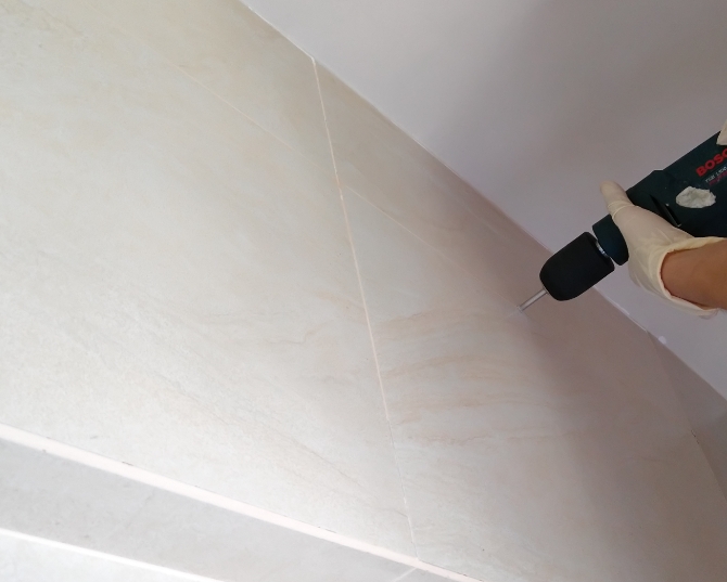 景泰瓷砖空鼓修复公司分享瓷砖基层表面不平整产生的问题